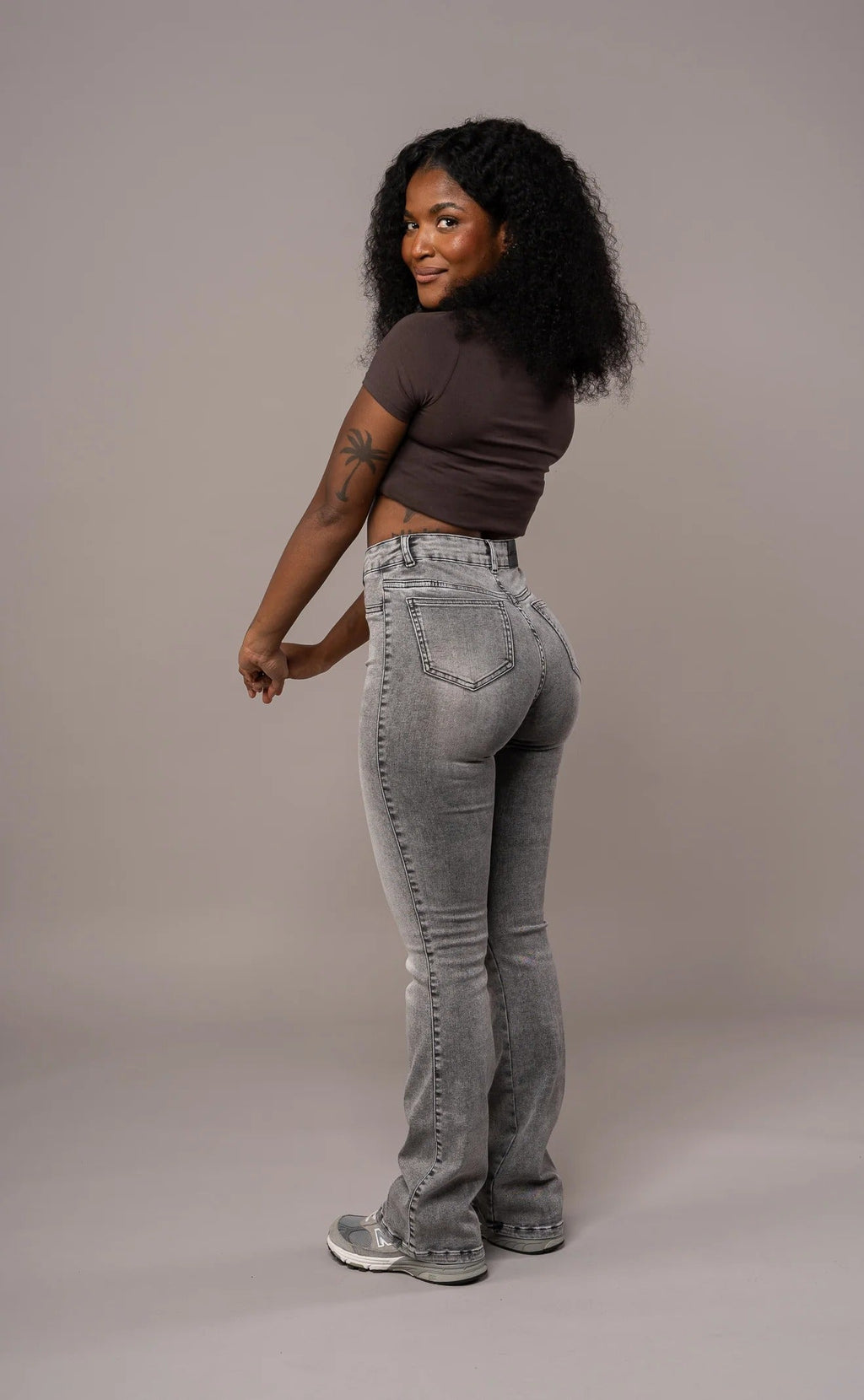 Flared - Heavy Washed Grey